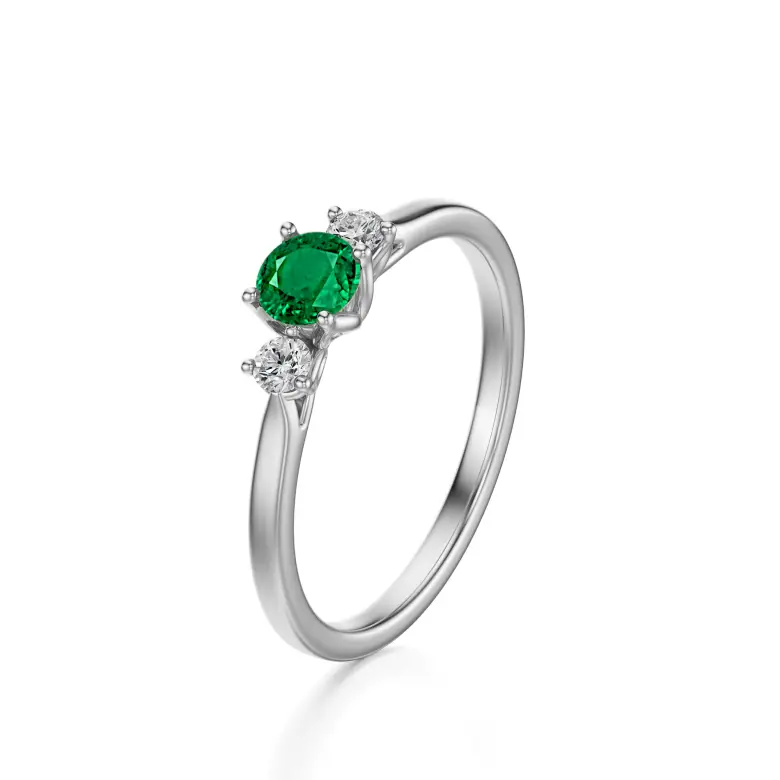 Pierścionek ze szmaragdem i diamentami białe złoto AJPZ_091